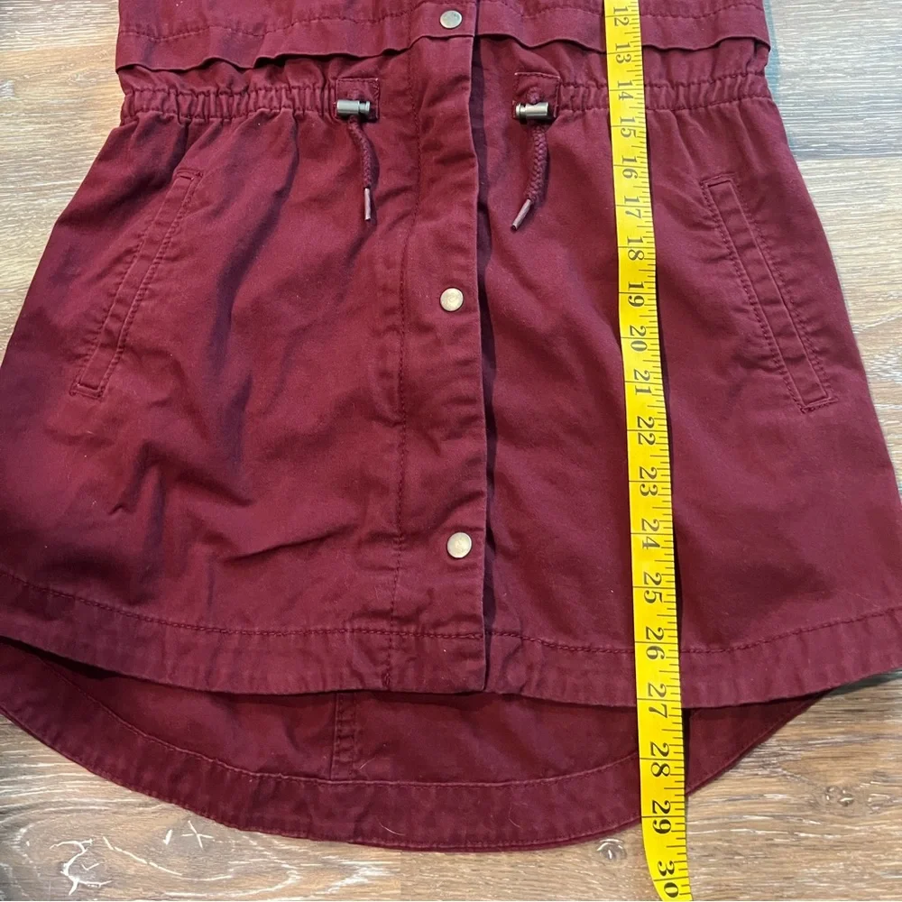 Old Navy Girls Military Field Jacket in Maroon SZ XL (14) Color is Wine stain